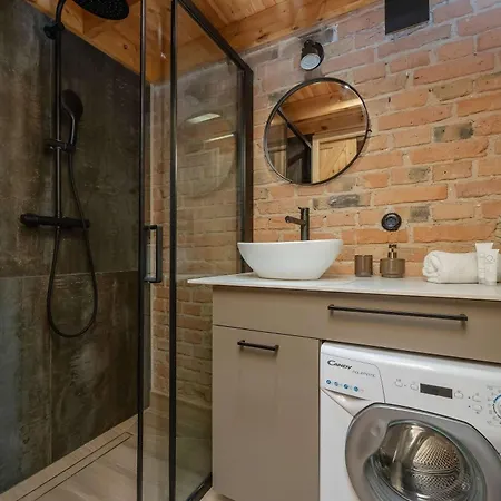 Comfortable For 4 People With A Balcony In By Renters بروشكوف
